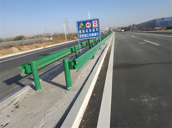 昌都公路护栏守护安全横跨多个行业的应用